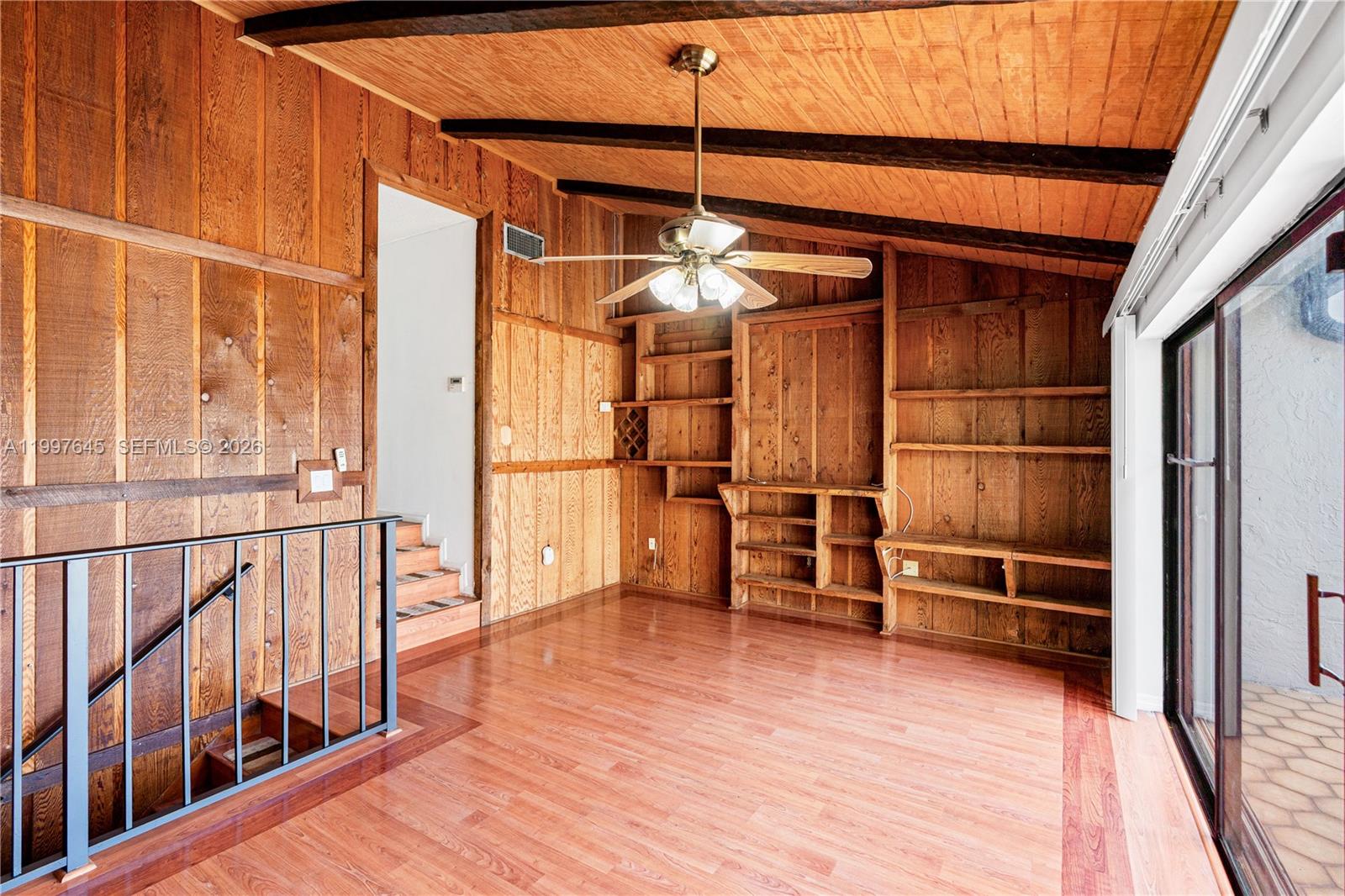 SUNCREST TOWNHOUSE CONDO - Residential