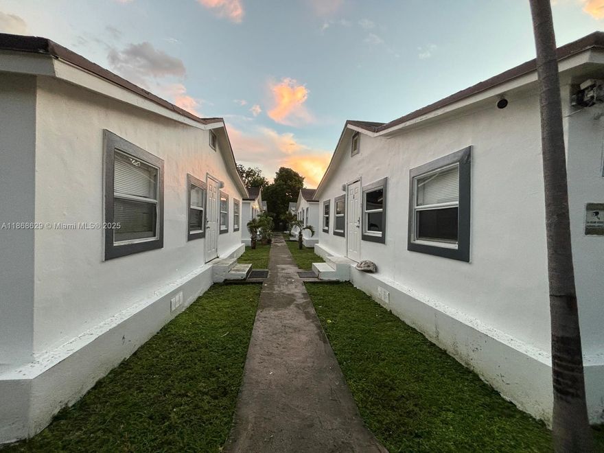 This delightful 2-bedroom, 1-bath home is perfectly situated in the lively heart of Miami, just minutes from I-95, Wynwood, and Midtown.