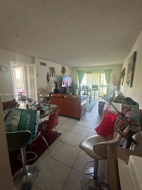 PRESIDENTIAL GOLFVIEW CON - Residential