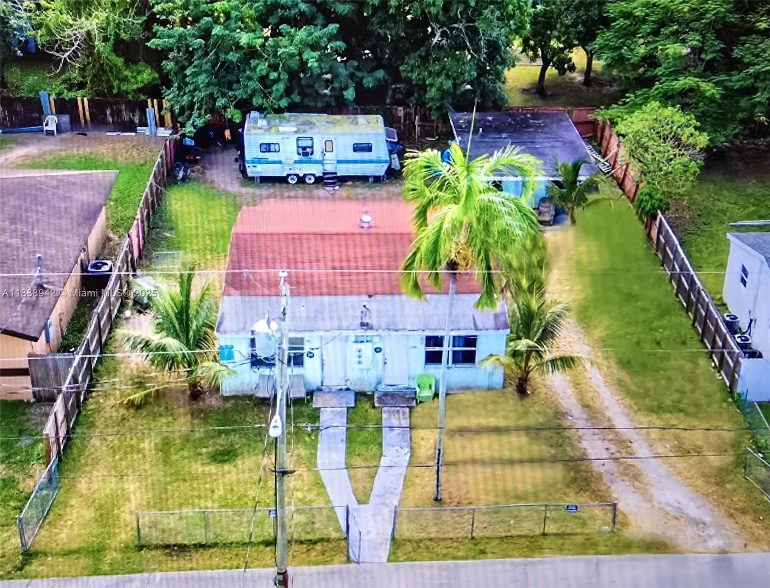 Investor Alert! Don’t miss this incredible opportunity – Triplex featuring two 1-bed/1-bath units and a studio!
Great rental potential and consistent income stream. A trailer is included with the sale of the property!
This one won’t last – call today!