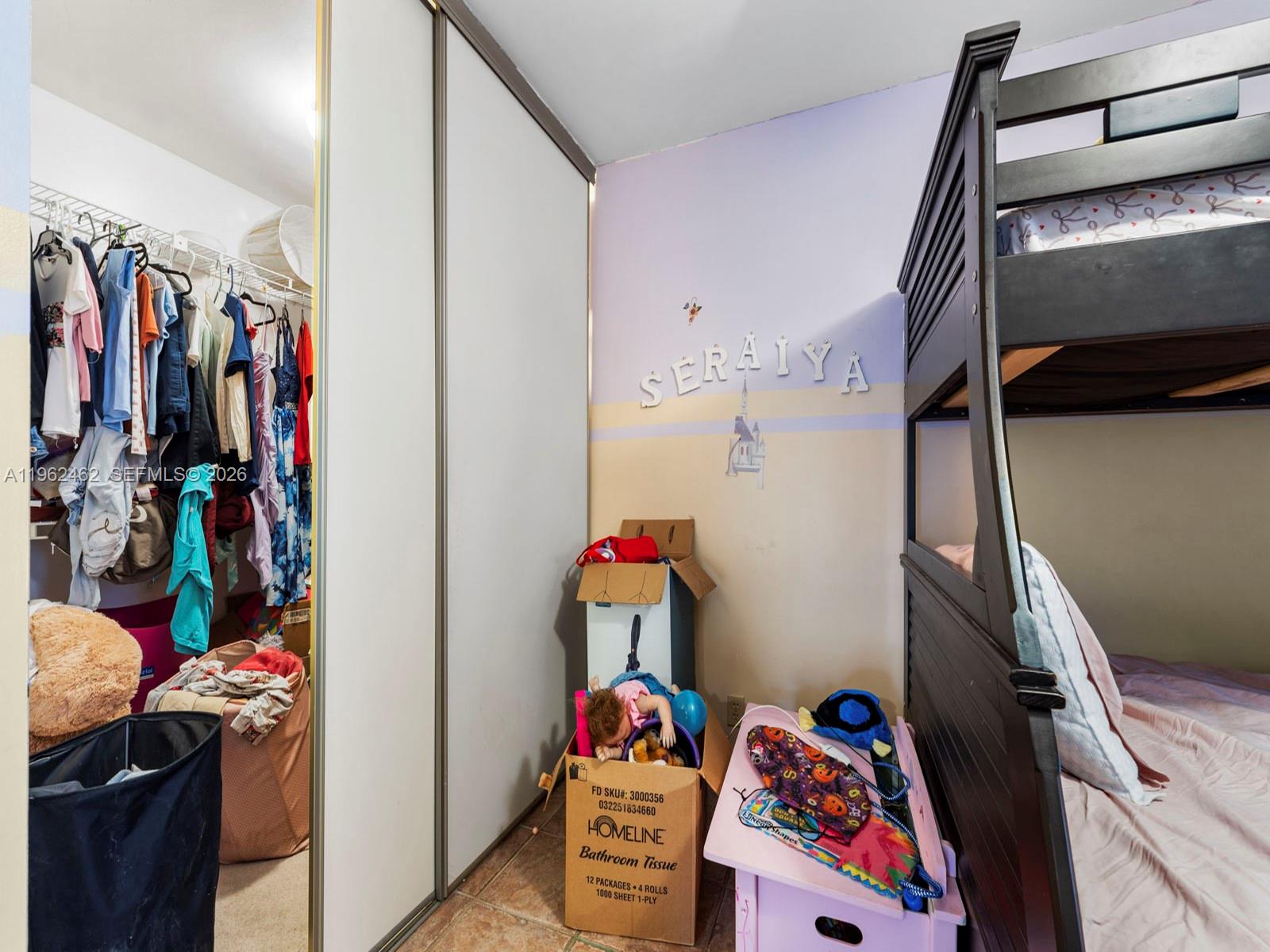 APPLEWOOD VILLAGE I-C CON - Residential