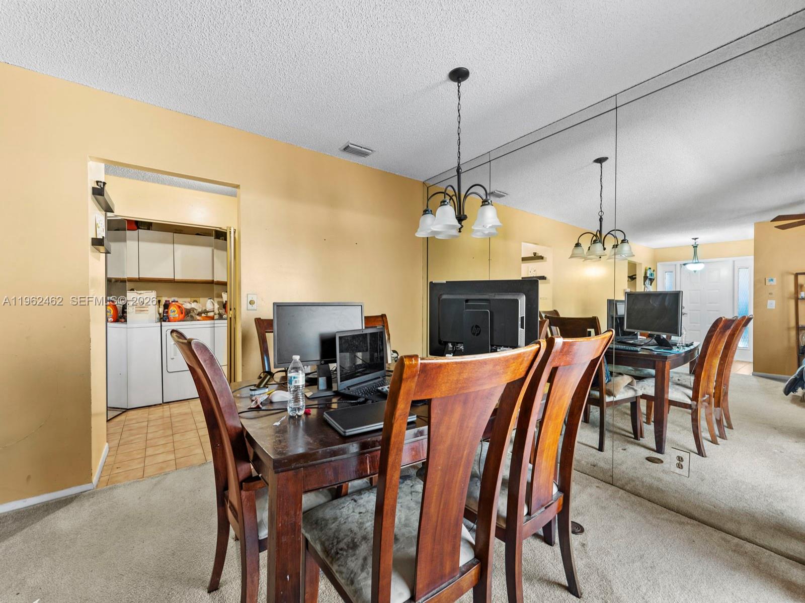 APPLEWOOD VILLAGE I-C CON - Residential