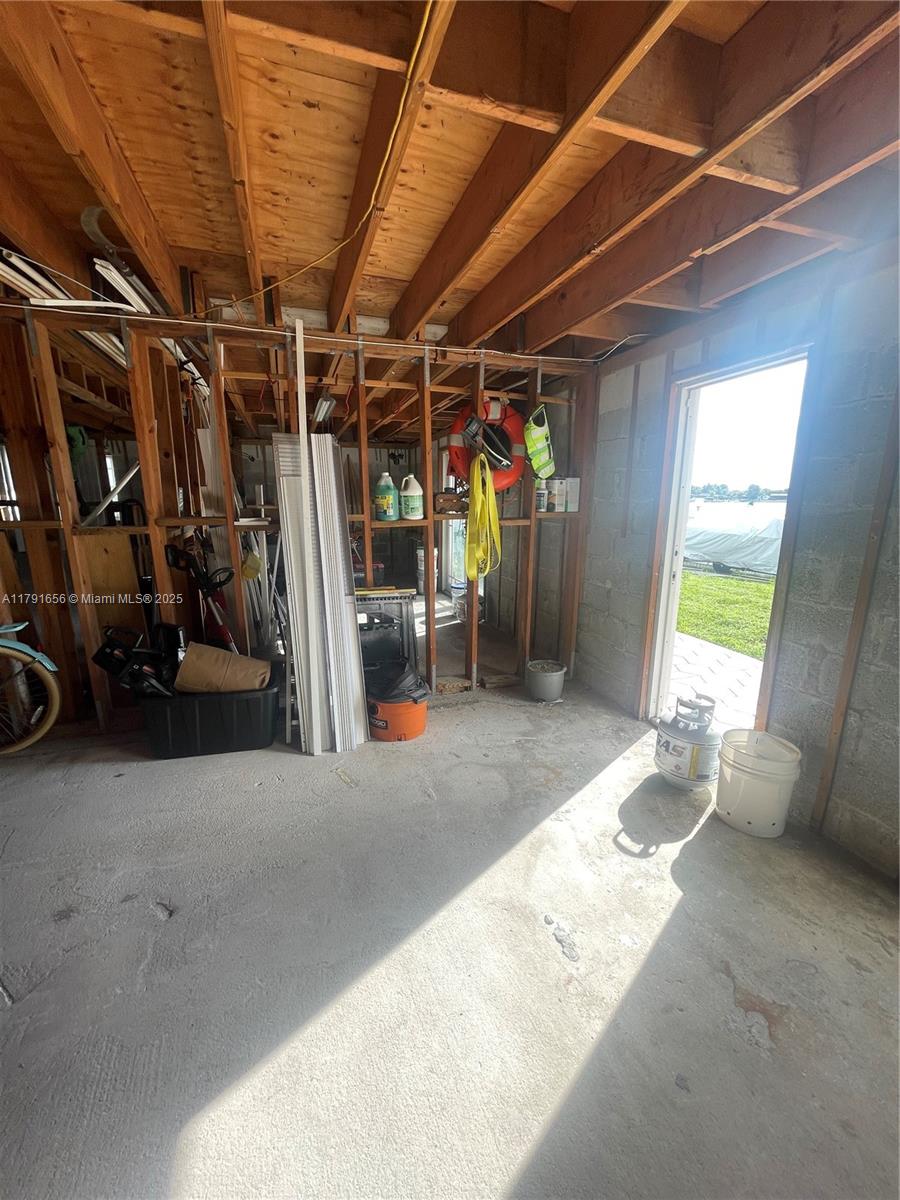 PALM SPRINGS NORTH SEC T - Residential