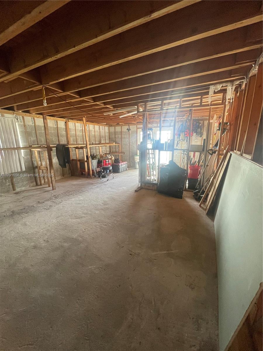 PALM SPRINGS NORTH SEC T - Residential