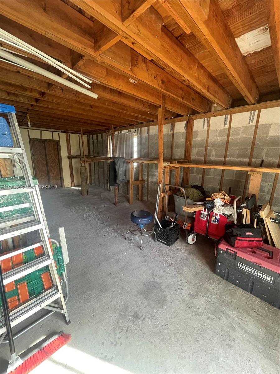 PALM SPRINGS NORTH SEC T - Residential