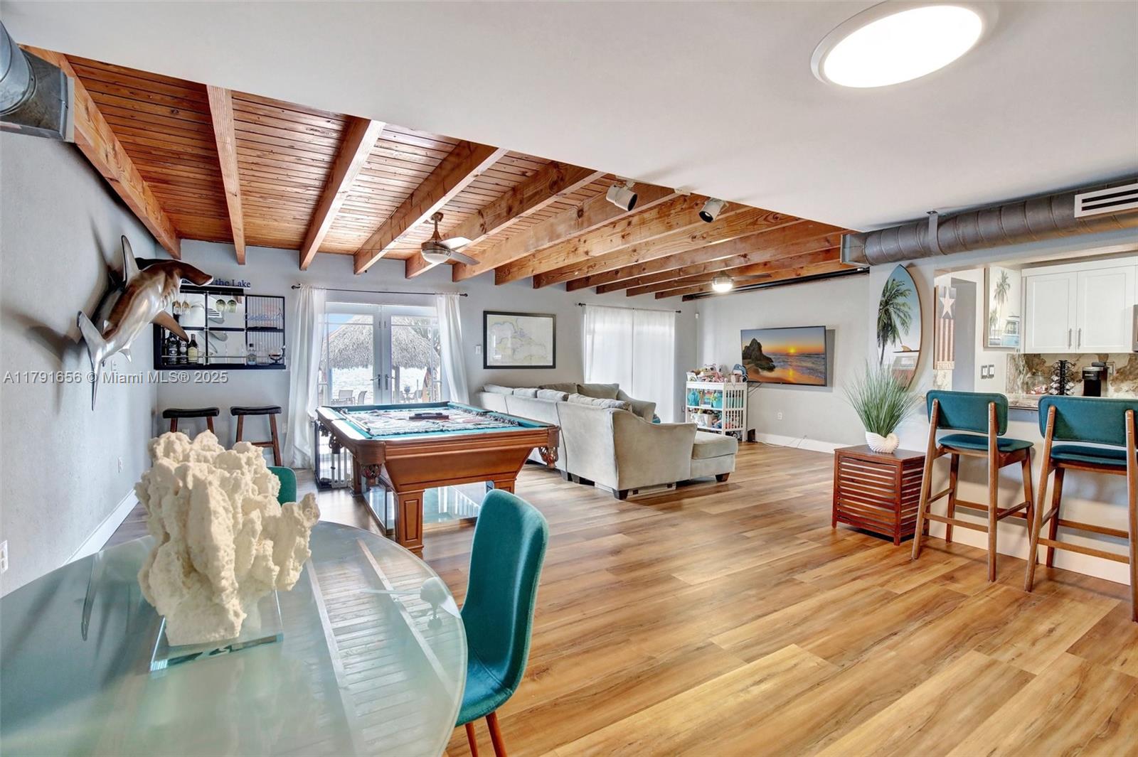 PALM SPRINGS NORTH SEC T - Residential