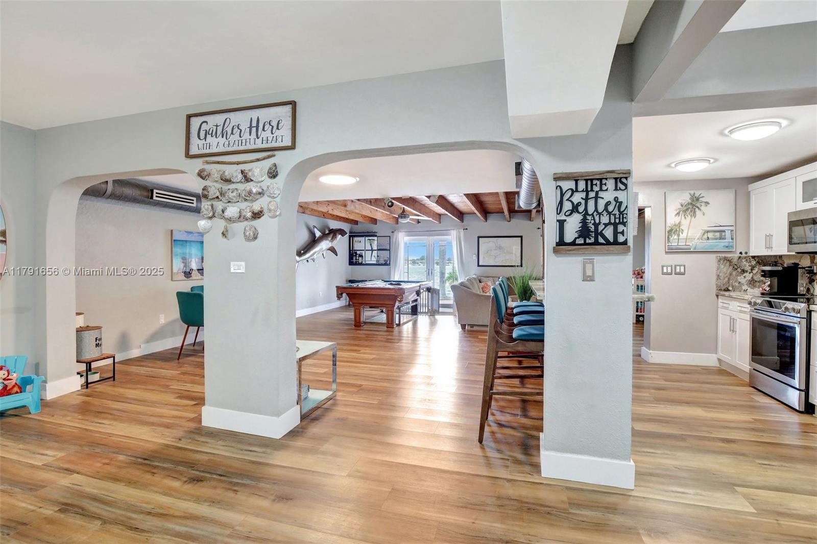 PALM SPRINGS NORTH SEC T - Residential