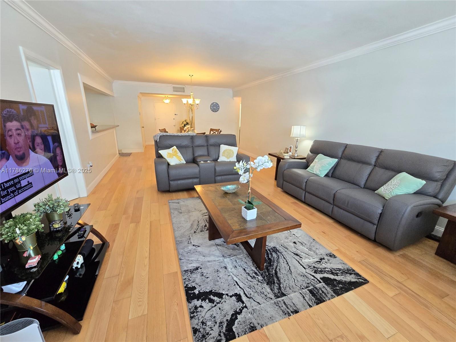 Property for Sale at 5825 Collins Ave 2D, Miami Beach, Miami-Dade County, Florida - Bedrooms: 1 
Bathrooms: 2  - $469,990