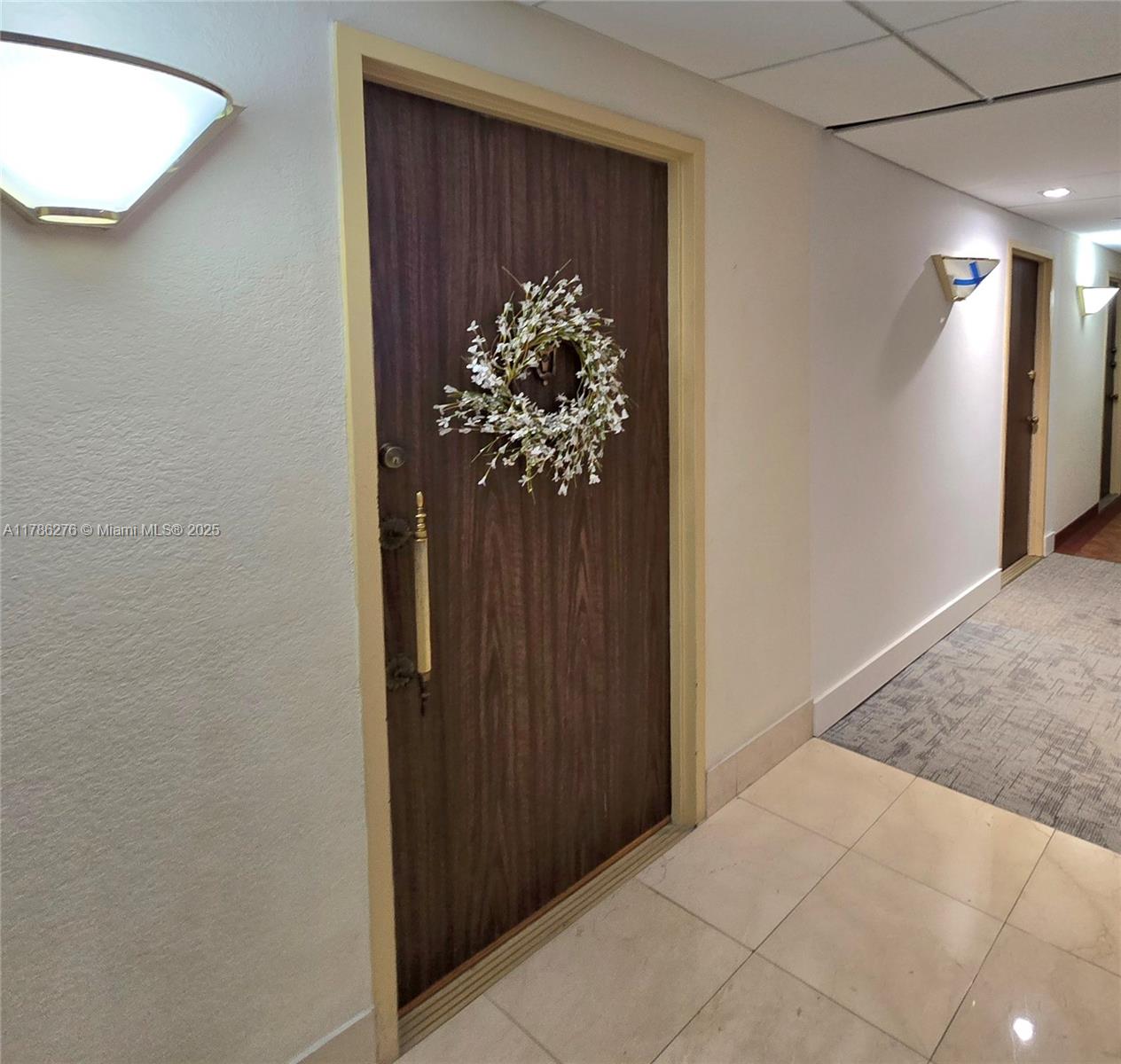5825 Collins Ave 2D