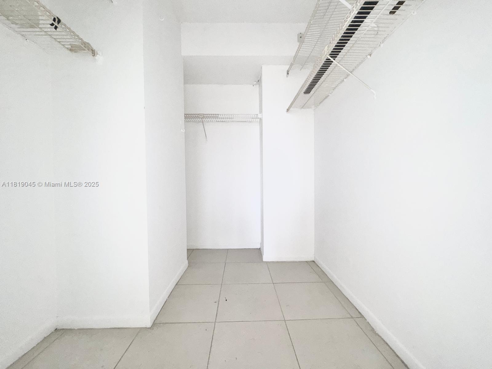 OLYMPUS CONDO PHASE - Residential