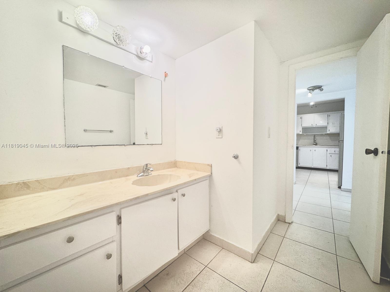 OLYMPUS CONDO PHASE - Residential