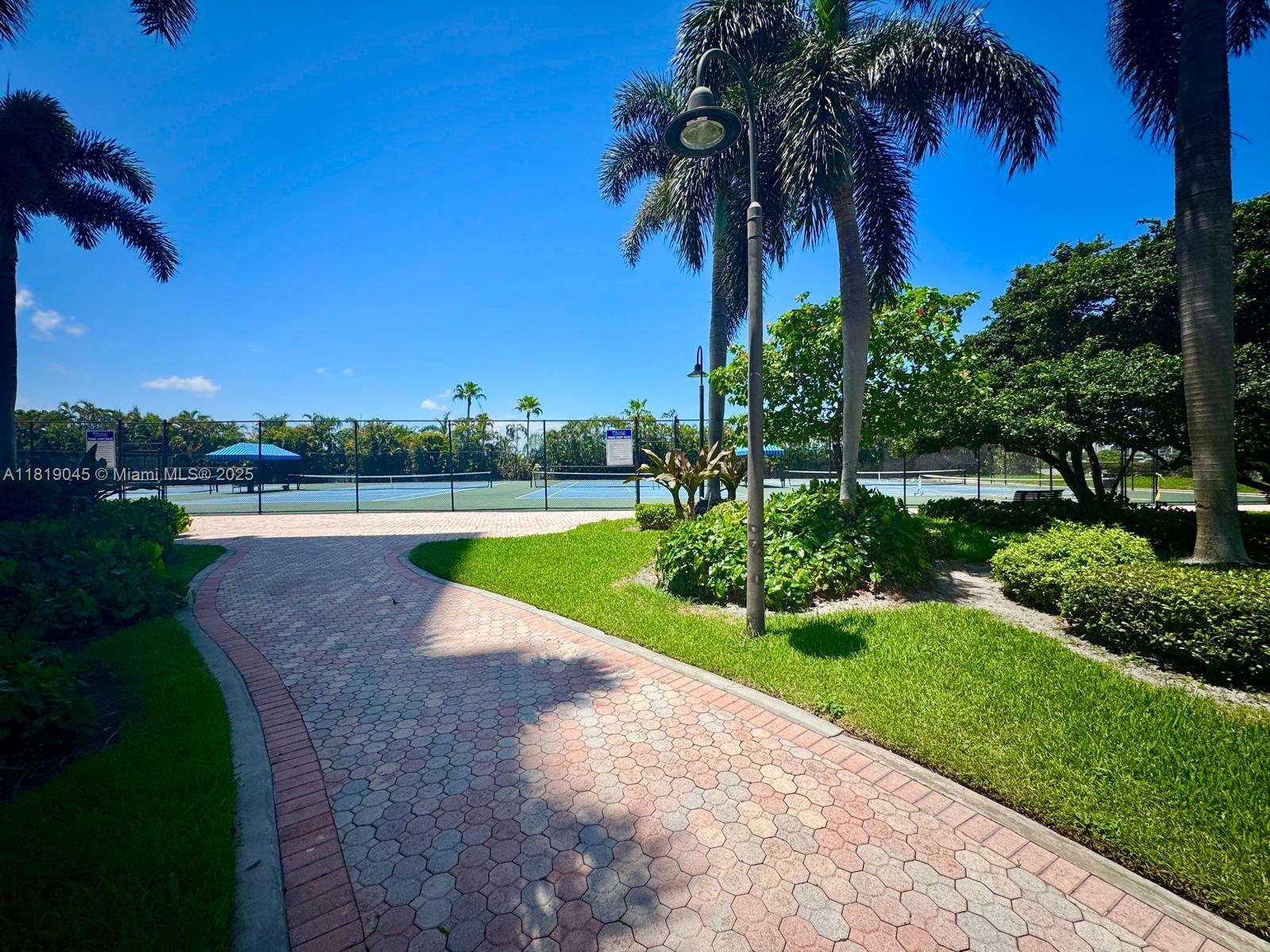 OLYMPUS CONDO PHASE - Residential