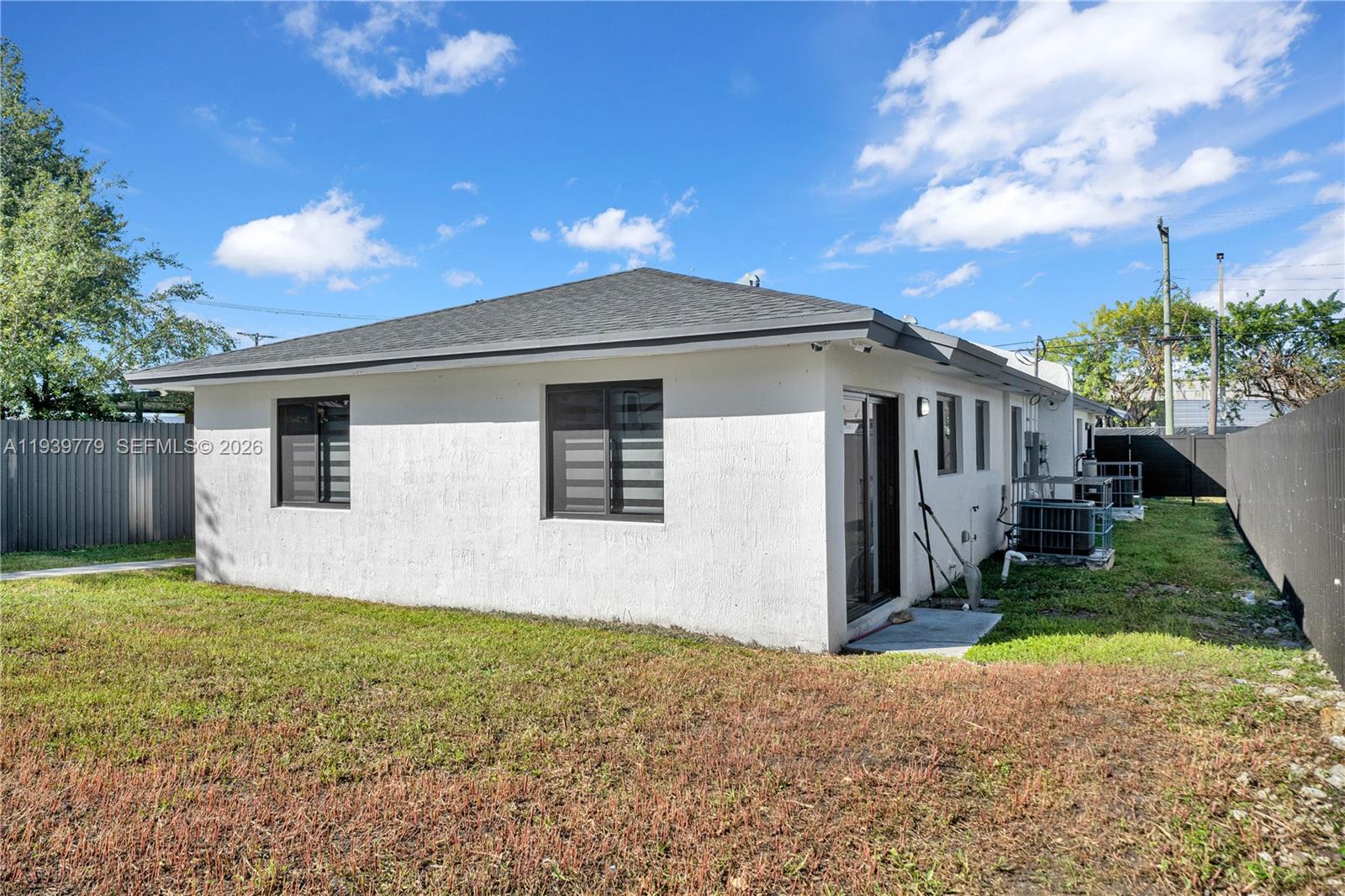 SMITH TERRACE - Residential Income