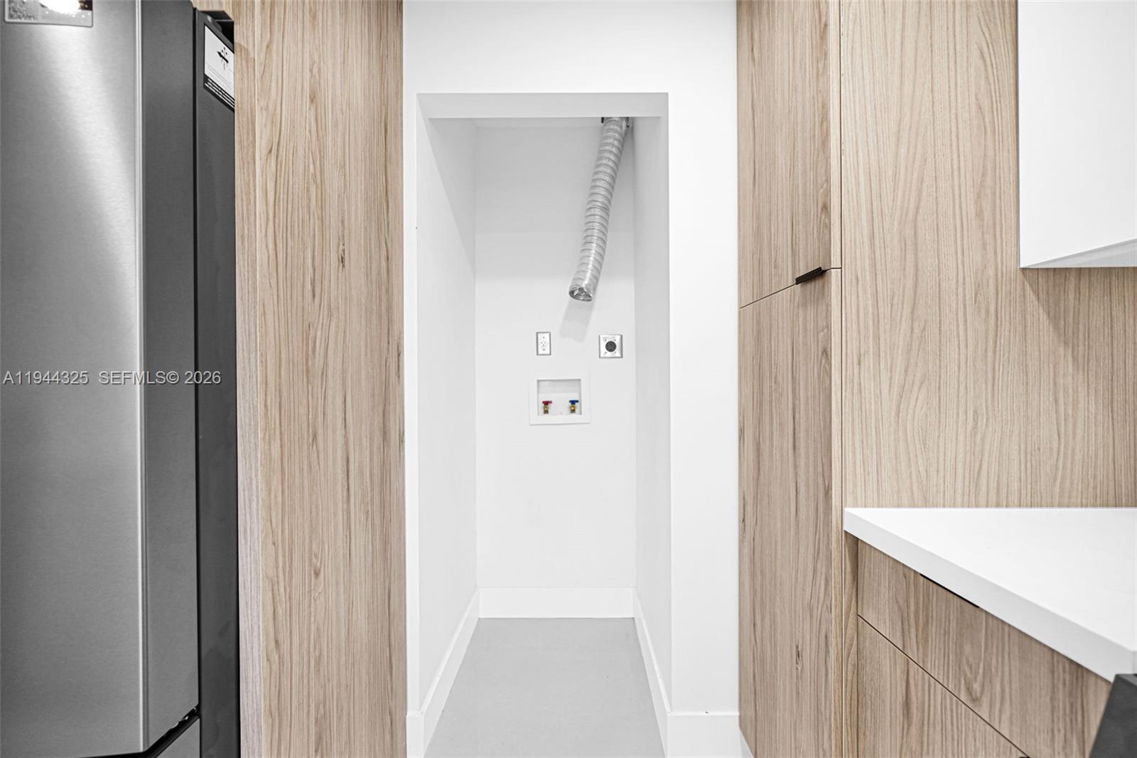 LAKES MEADOW VILG HOMES C - Residential