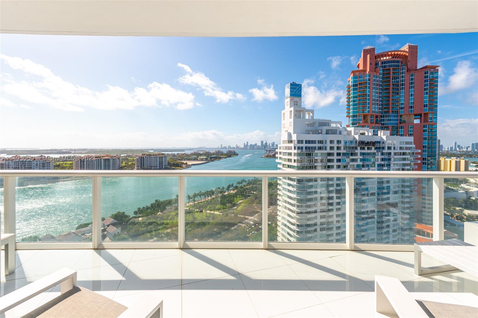 CONTINUUM ON SOUTH BEACH - Residential