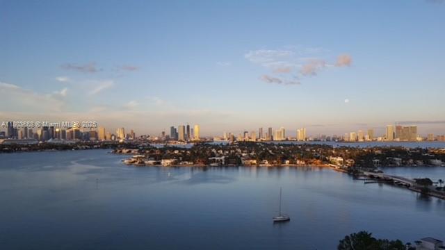 9 Island Ave 1806