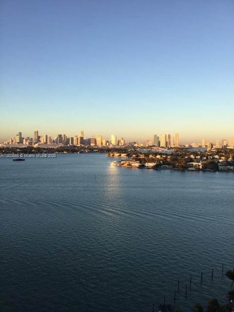 9 Island Ave 1806