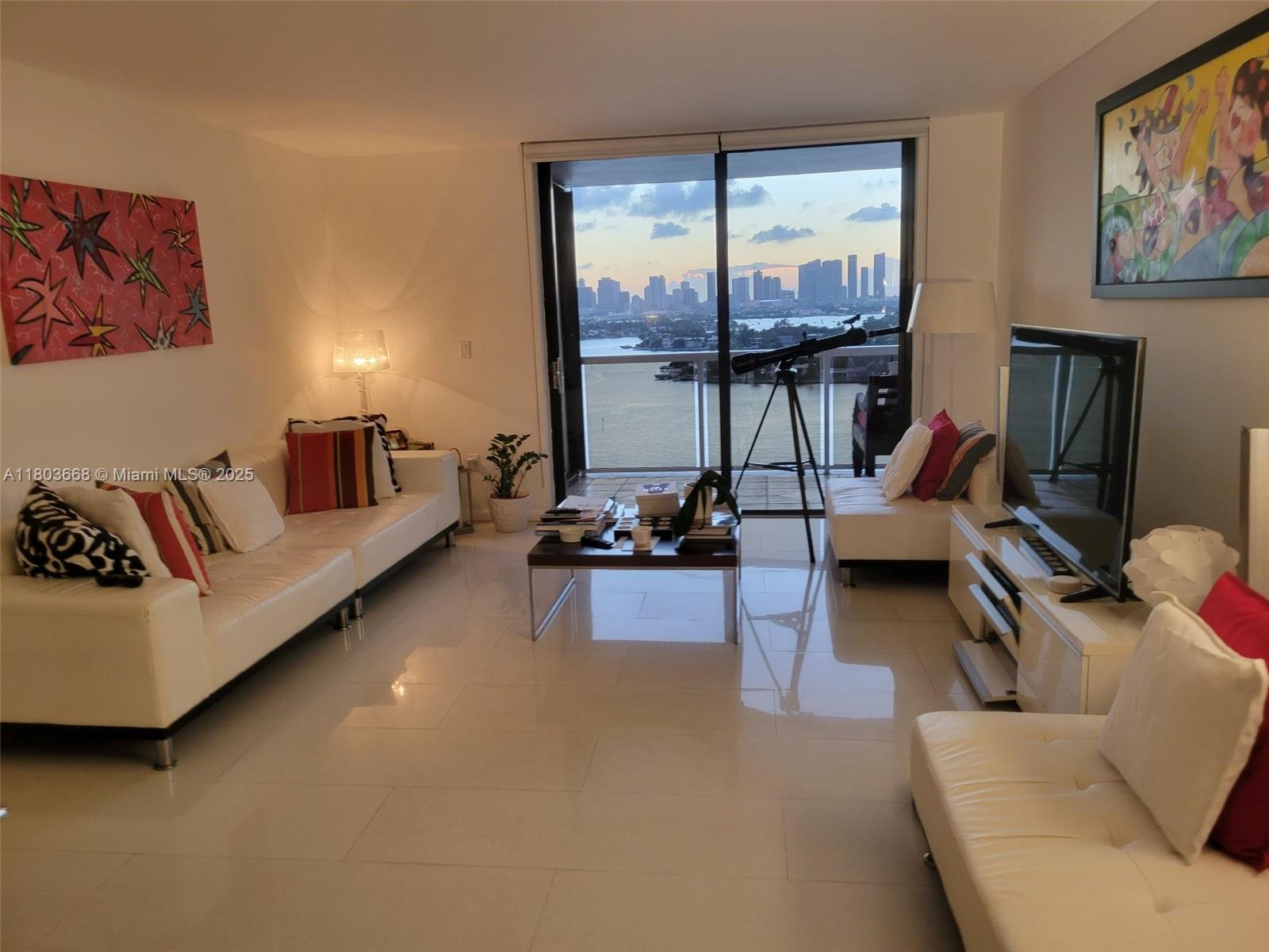 9 Island Ave 1806