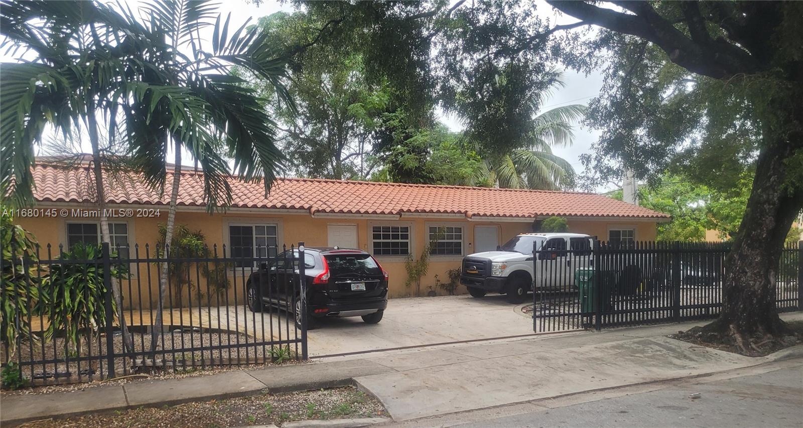 LEGAL duplex in the City of Miami near the Miami River. Two same sized units, 2 bedrooms and 1 bathroom with central ac each. Newer construction built in 2003 on a corner lot of 5,000 square feet. One unit is tenant occupied, the other is vacant and ready for a new tenant. Property is gated.