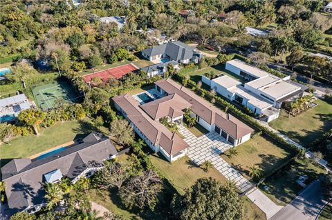 A home in Pinecrest