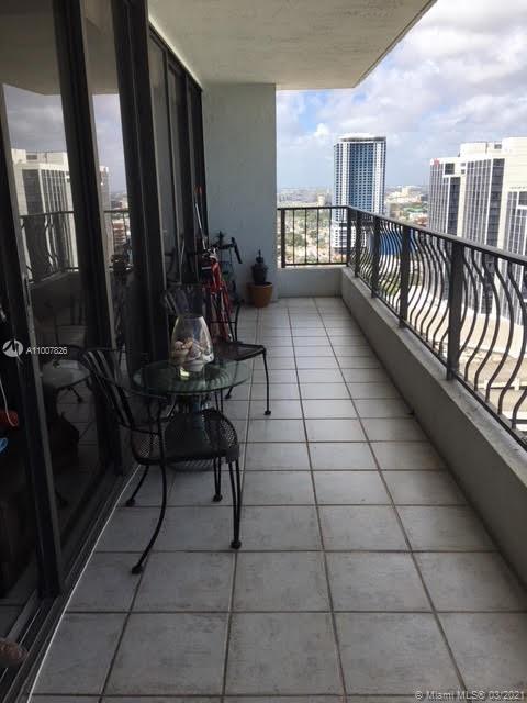 VENETIA CONDO - Residential Lease