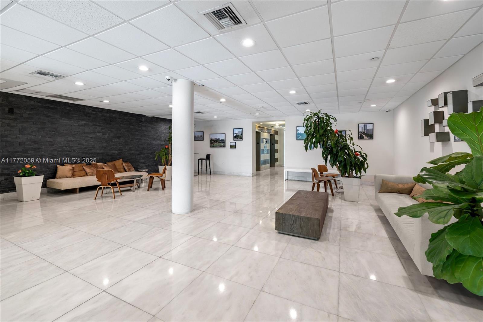 MIRADOR 1035 CONDO - Residential