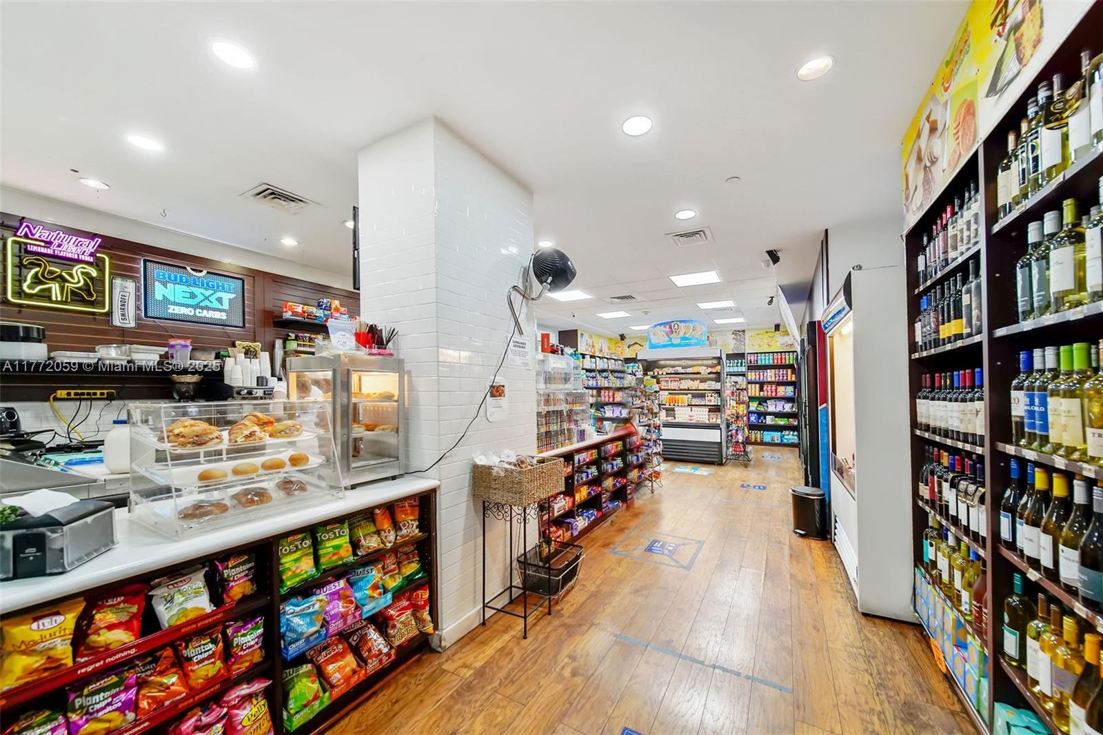 MIRADOR 1035 CONDO - Residential