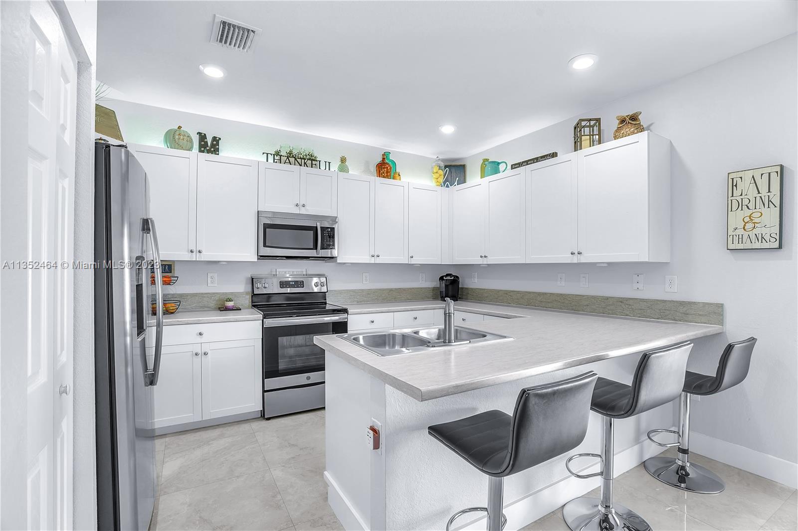 AQUABELLA SECTION TWO - Residential