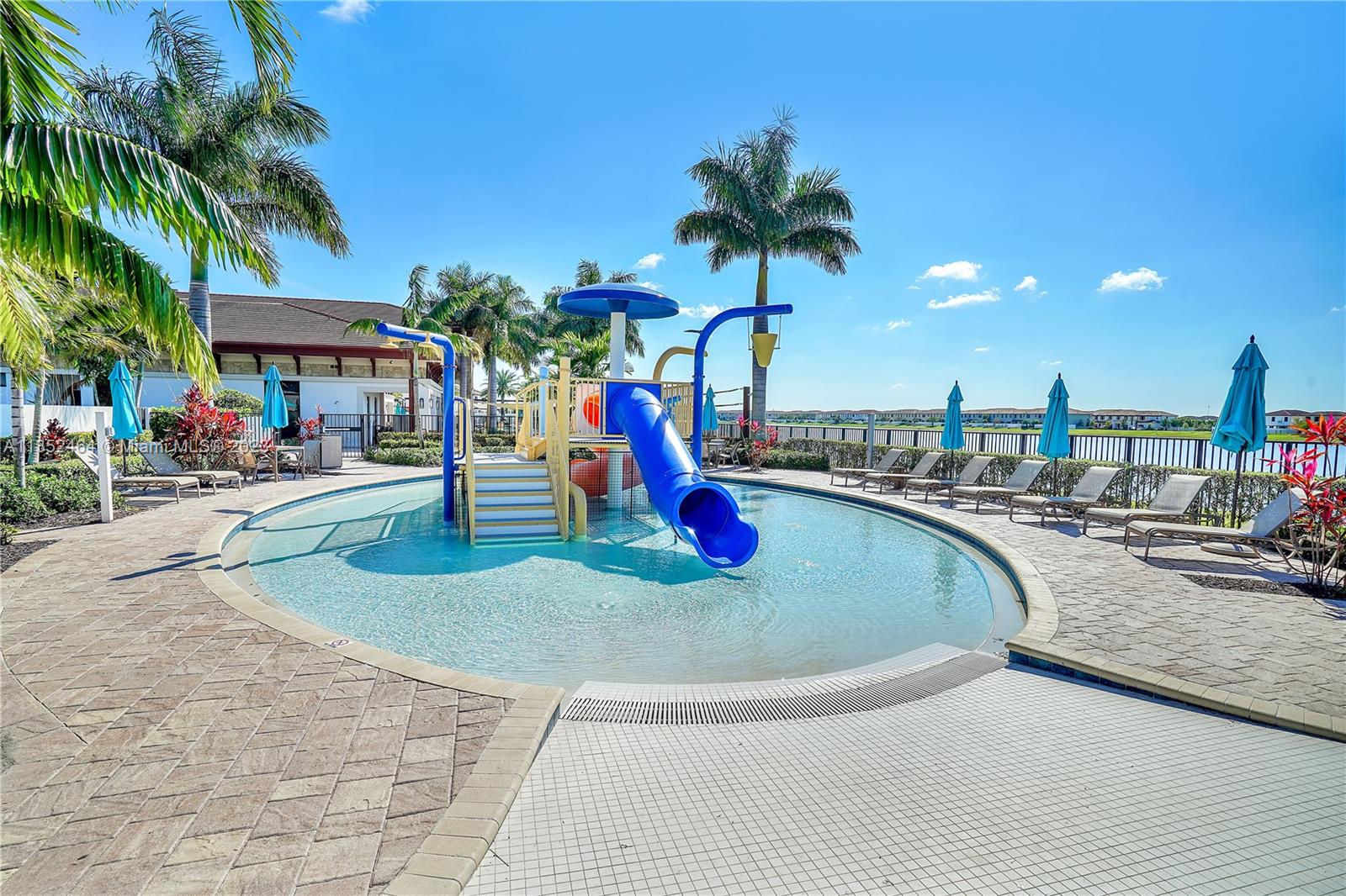 AQUABELLA SECTION TWO - Residential