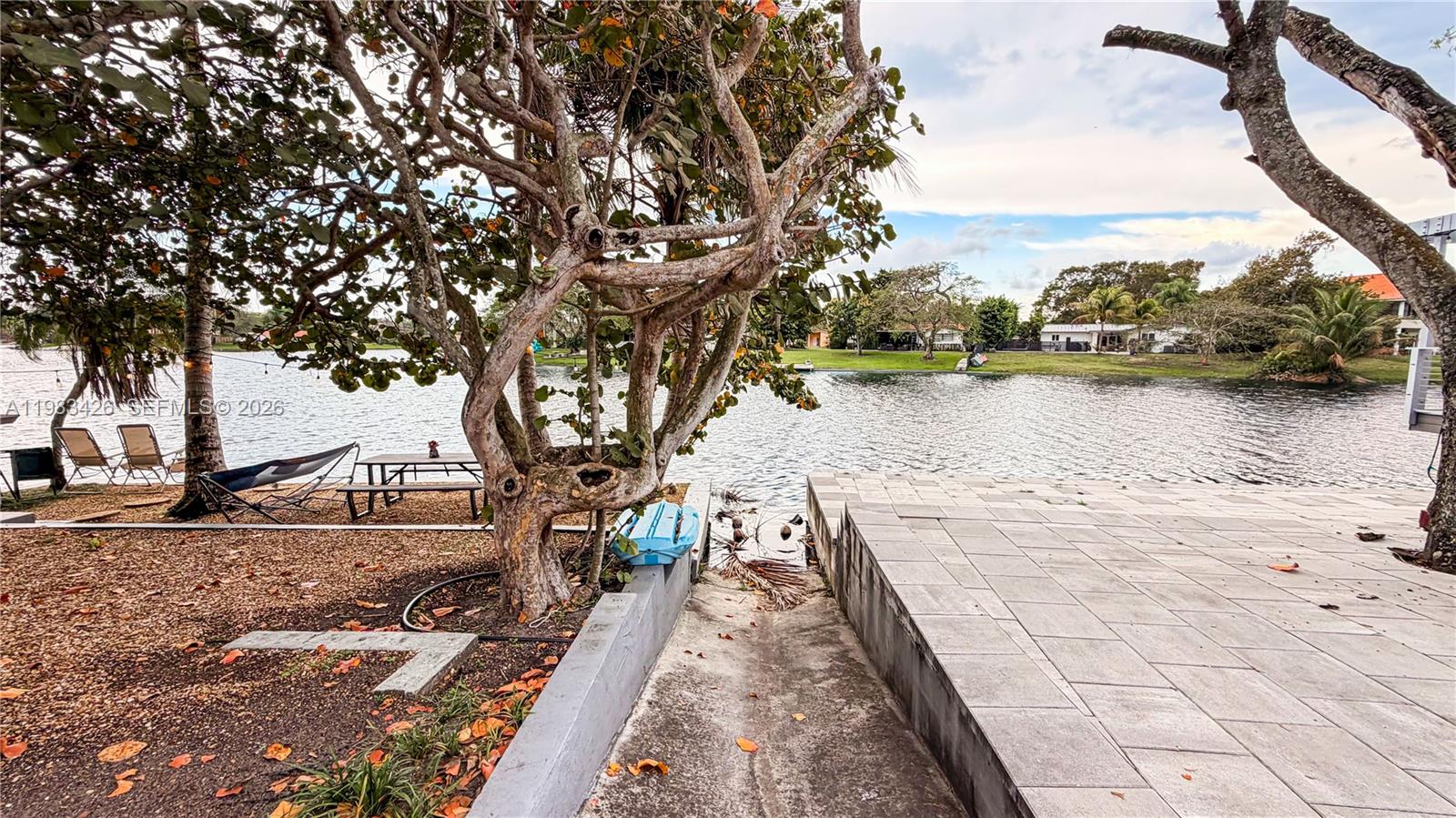 MIAMI LAKES-LAKE KATHARIN - Residential