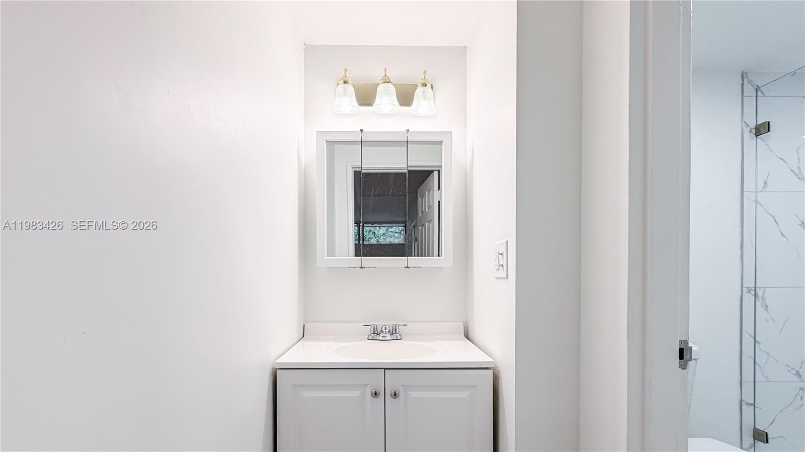 MIAMI LAKES-LAKE KATHARIN - Residential