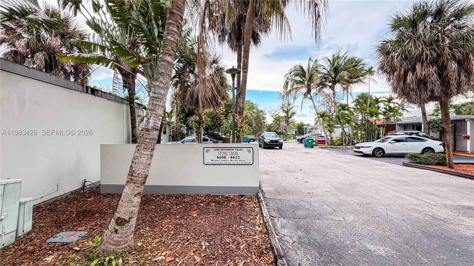 MIAMI LAKES-LAKE KATHARIN - Residential