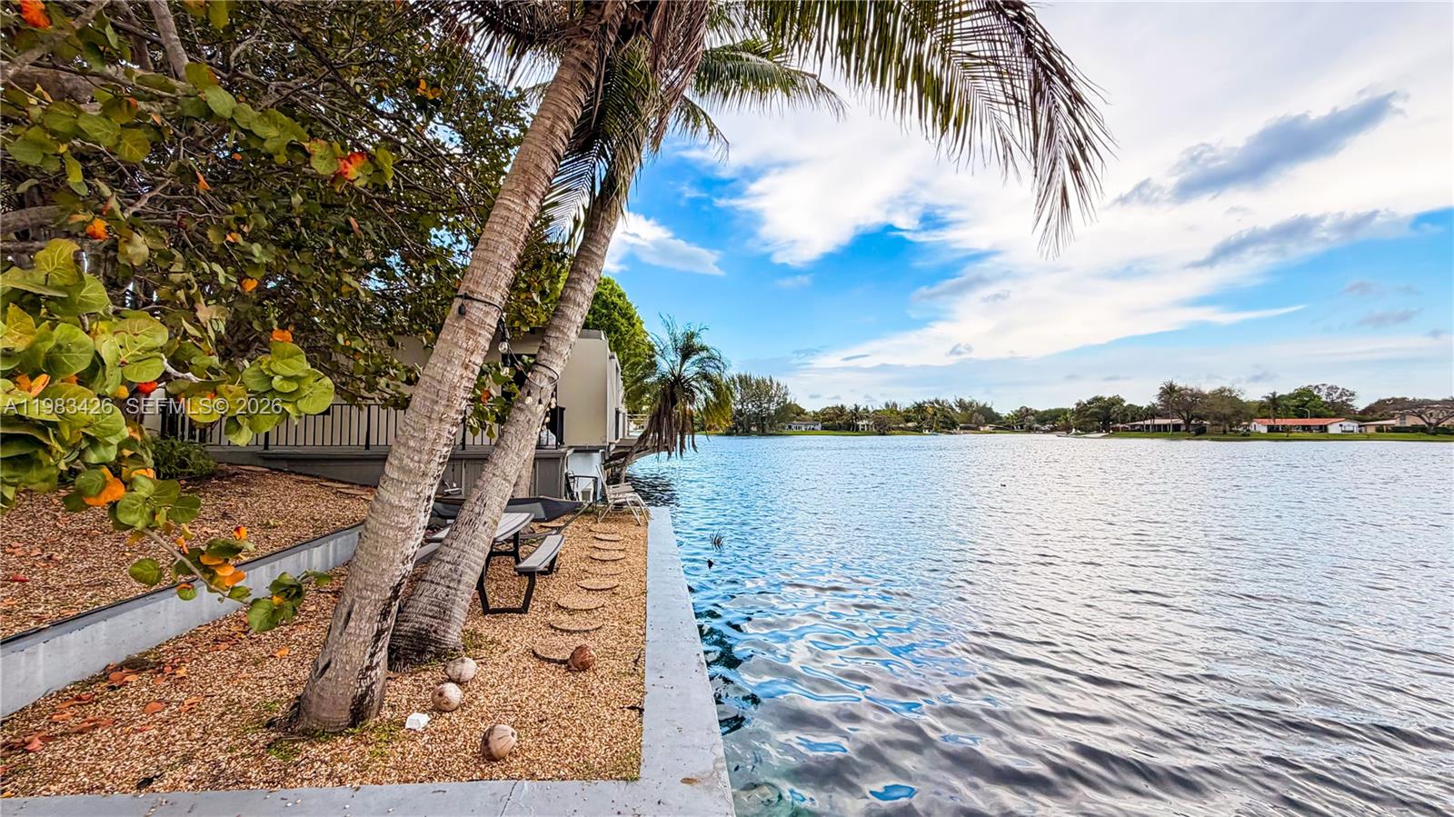 MIAMI LAKES-LAKE KATHARIN - Residential