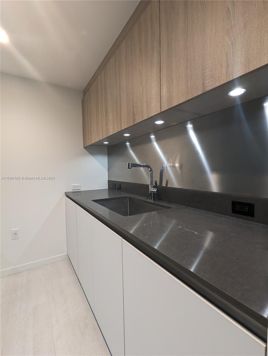 BRICKELL FLATIRON CONDO - Residential