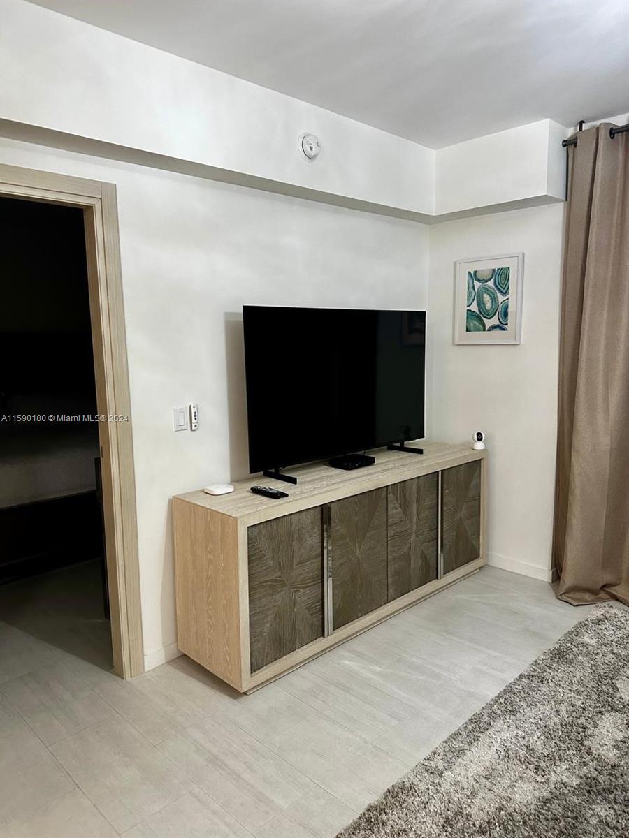 BRICKELL FLATIRON CONDO - Residential