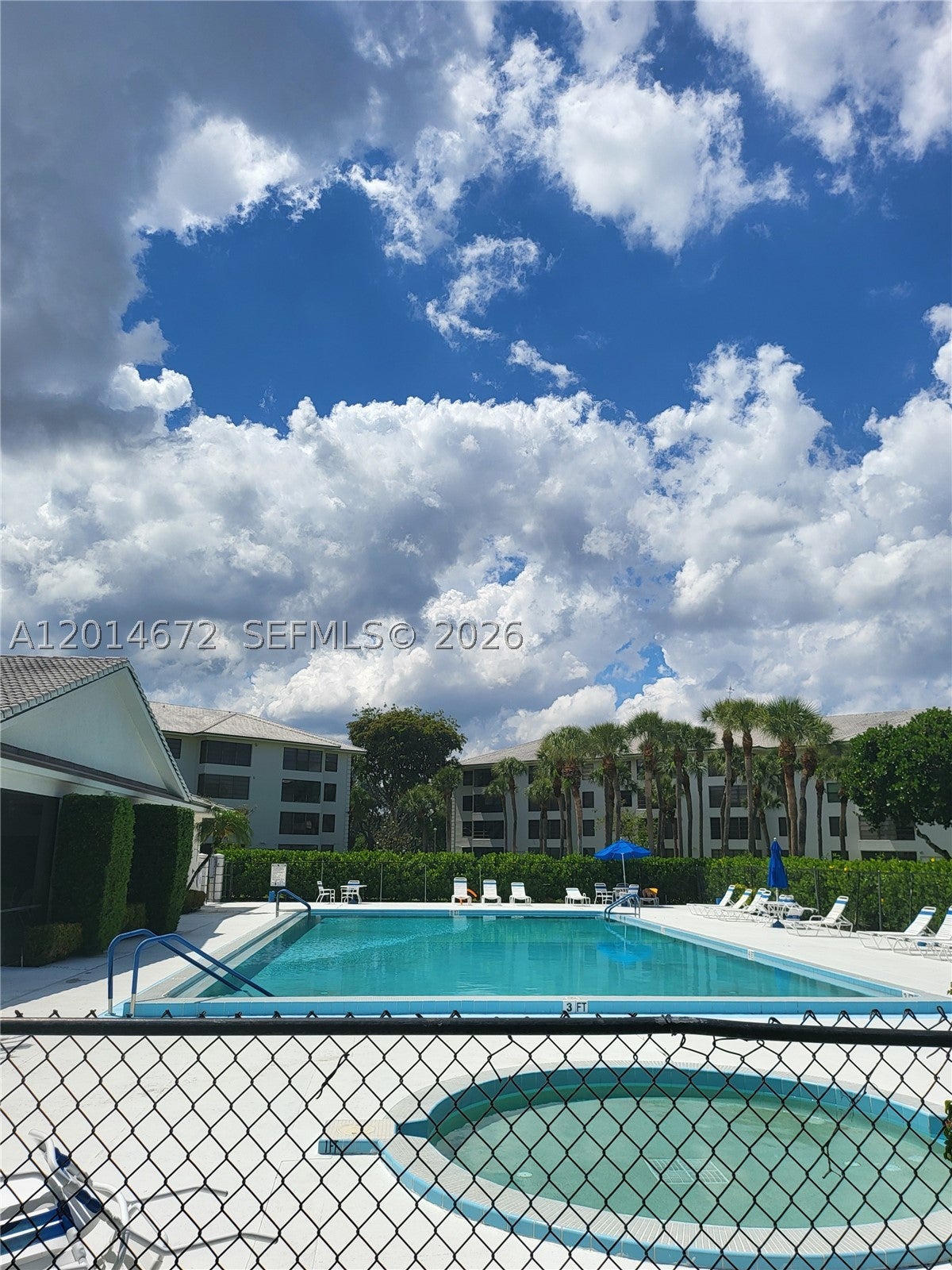 3640 Whitehall Dr 406, West Palm Beach FL 33401