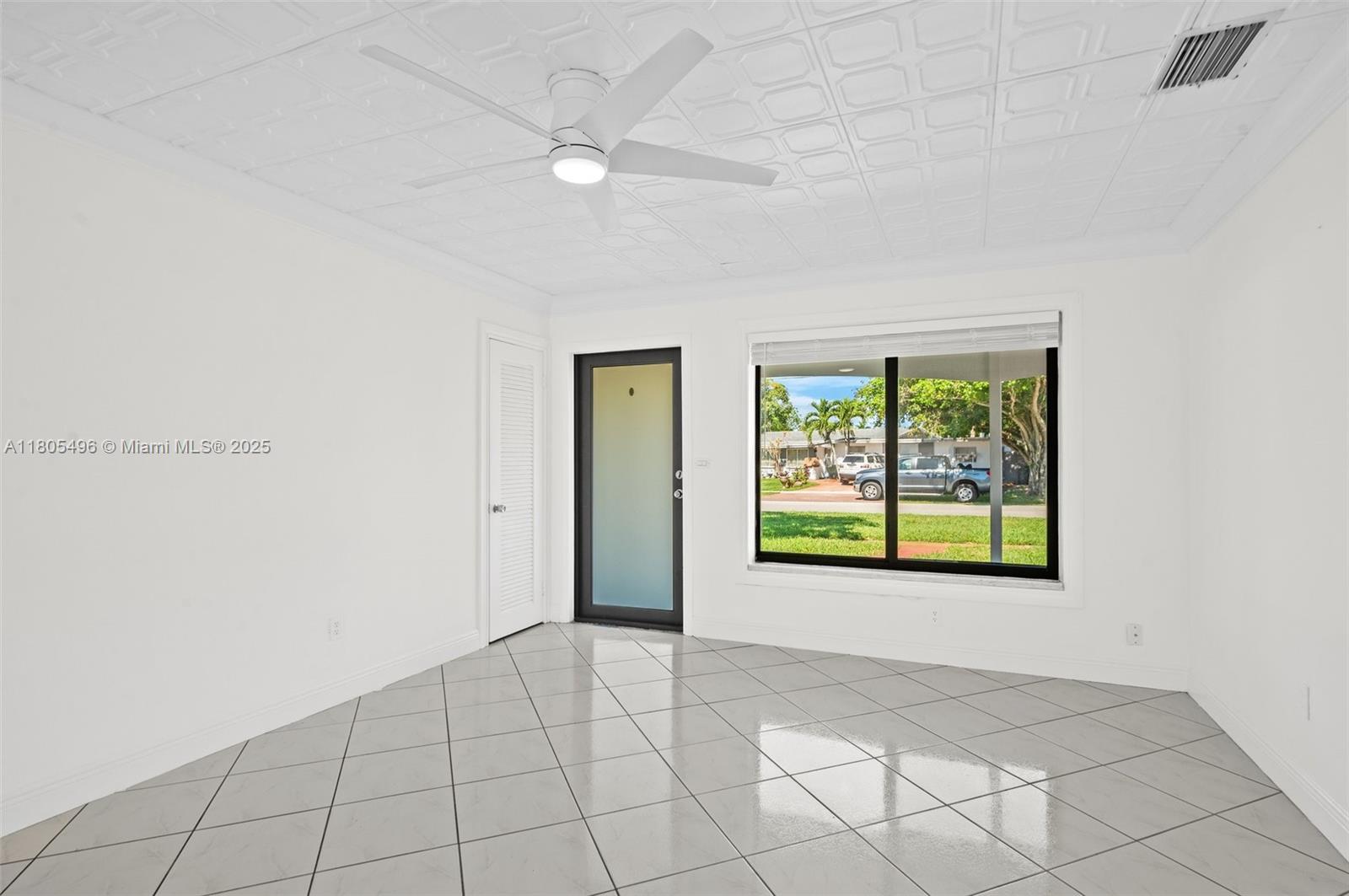 610 SW 51st Ave