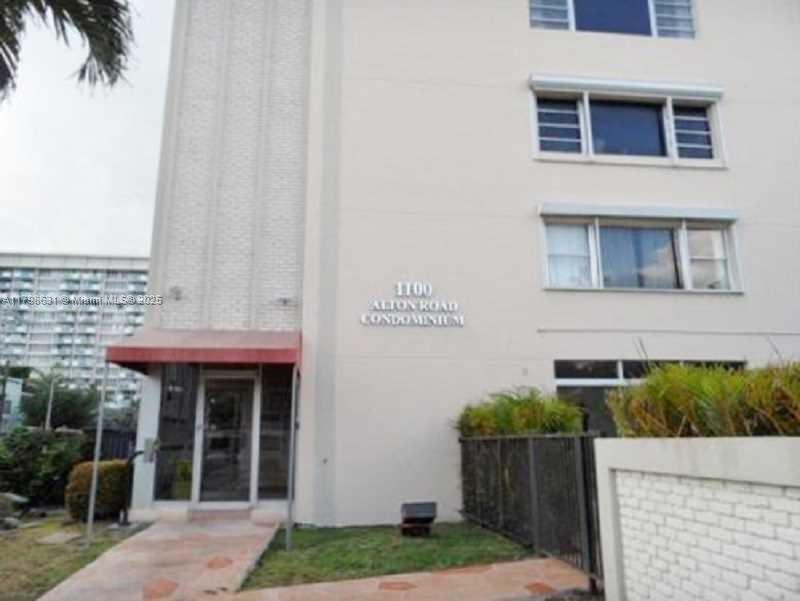 1100 Alton Rd 3D, Miami Beach, Miami-Dade County, Florida - 1 Bedrooms  
1 Bathrooms - 