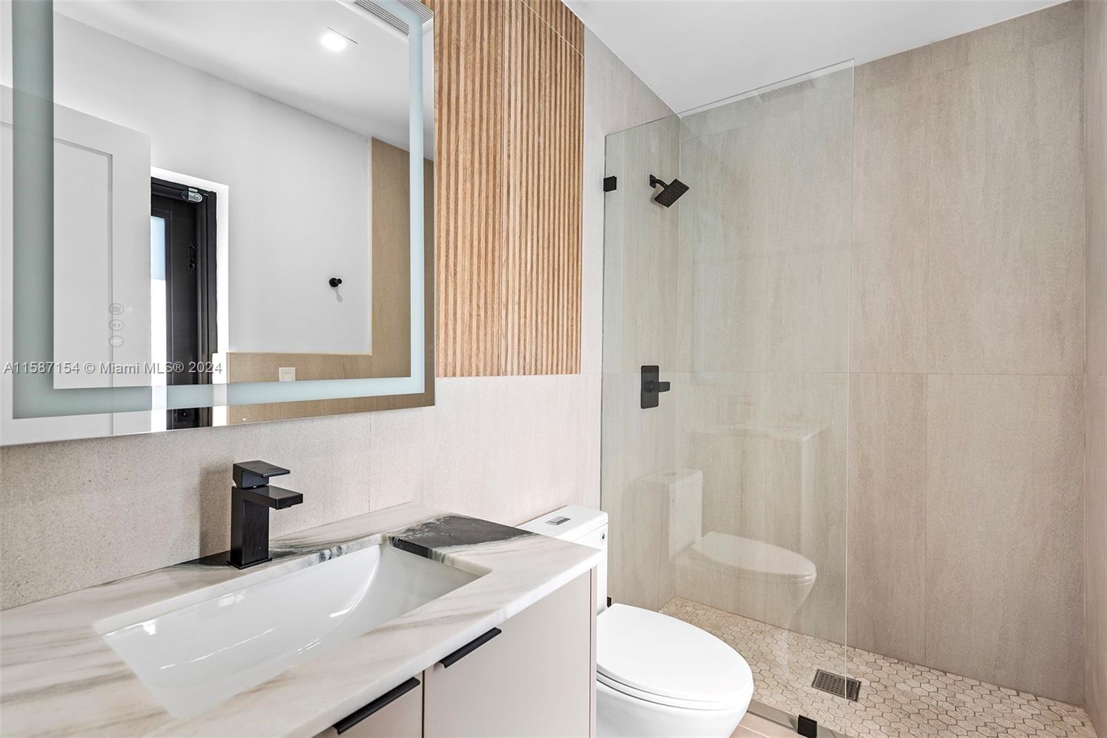 REV PL MIAMI SHORES SEC 8 - Residential