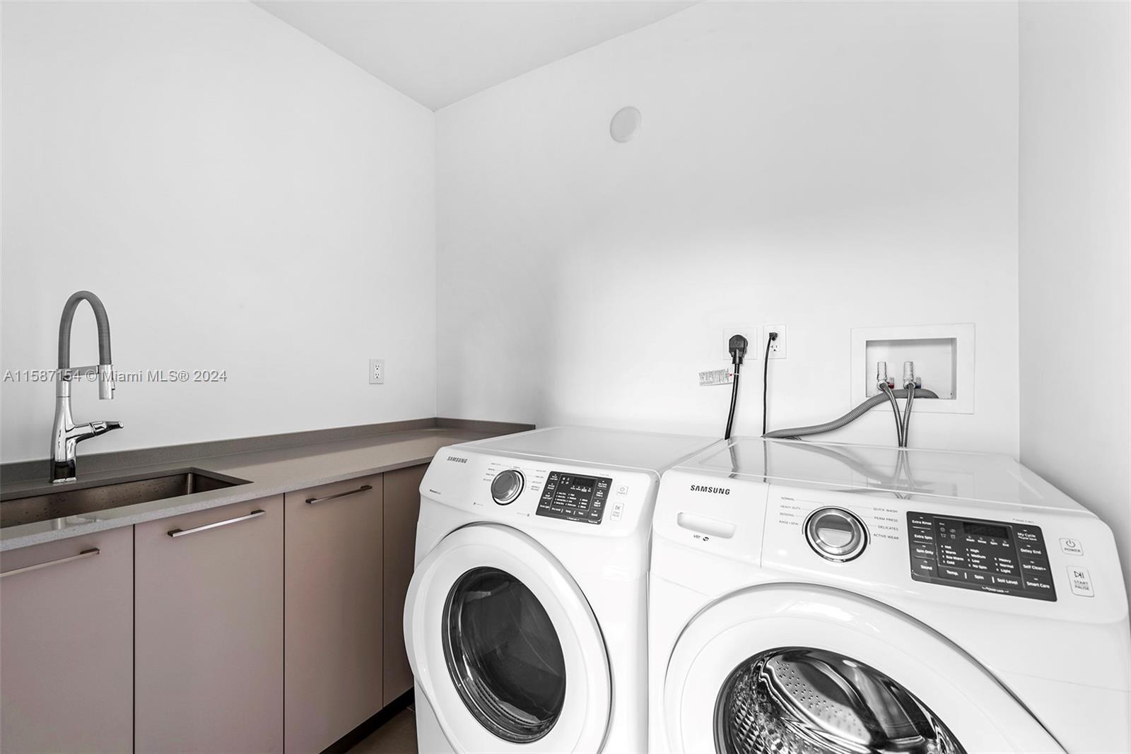 REV PL MIAMI SHORES SEC 8 - Residential