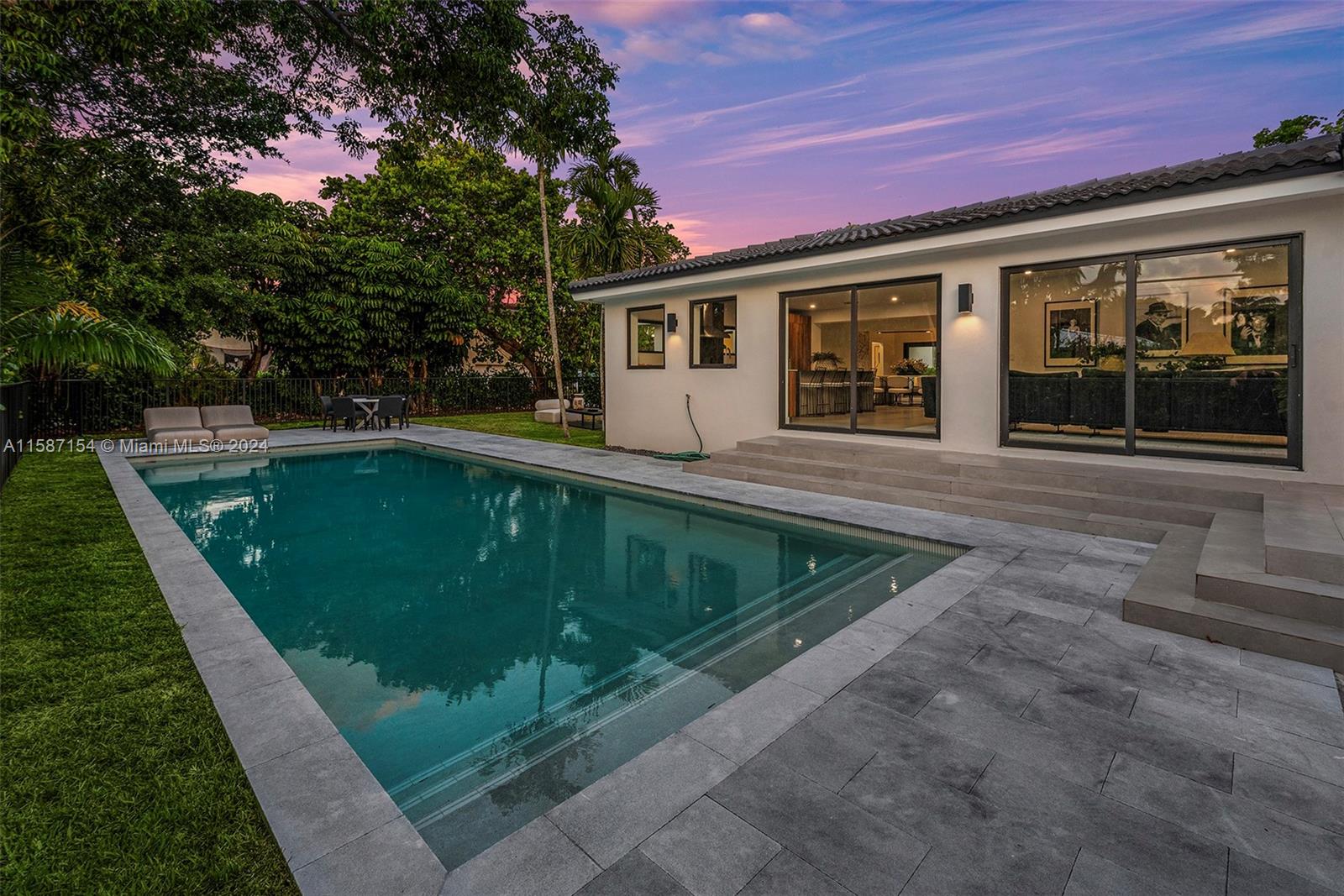 REV PL MIAMI SHORES SEC 8 - Residential