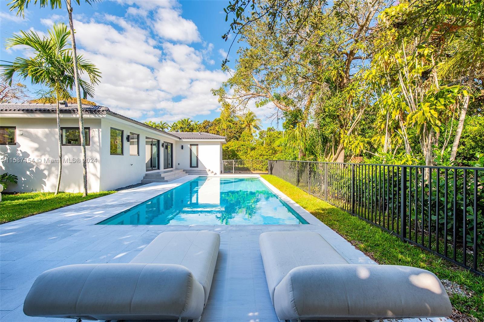 REV PL MIAMI SHORES SEC 8 - Residential