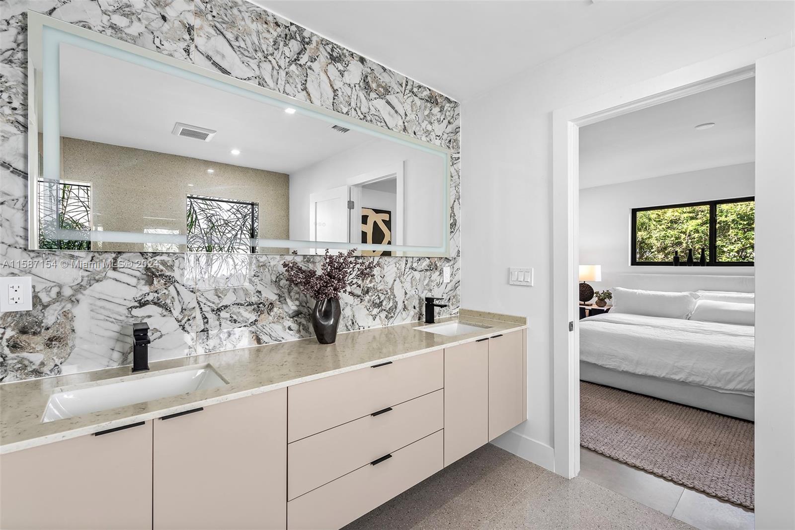 REV PL MIAMI SHORES SEC 8 - Residential