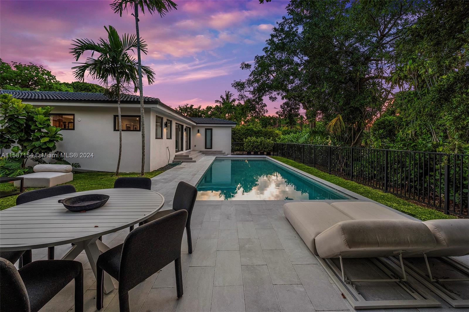 REV PL MIAMI SHORES SEC 8 - Residential