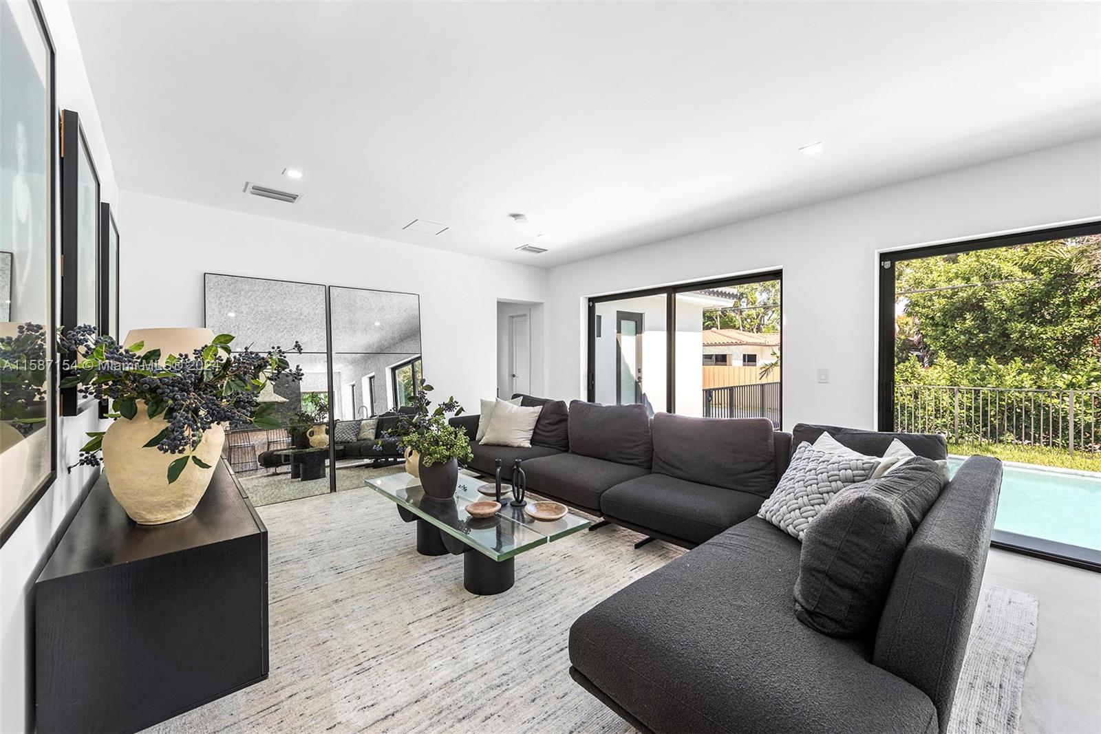 REV PL MIAMI SHORES SEC 8 - Residential