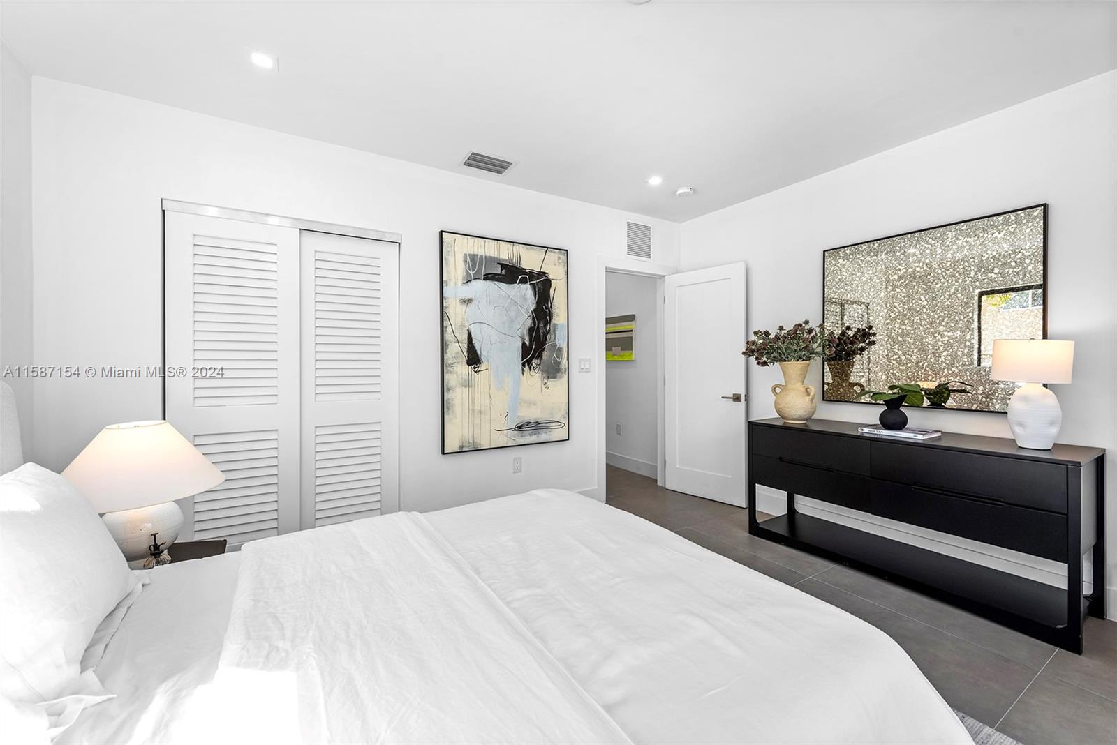 REV PL MIAMI SHORES SEC 8 - Residential