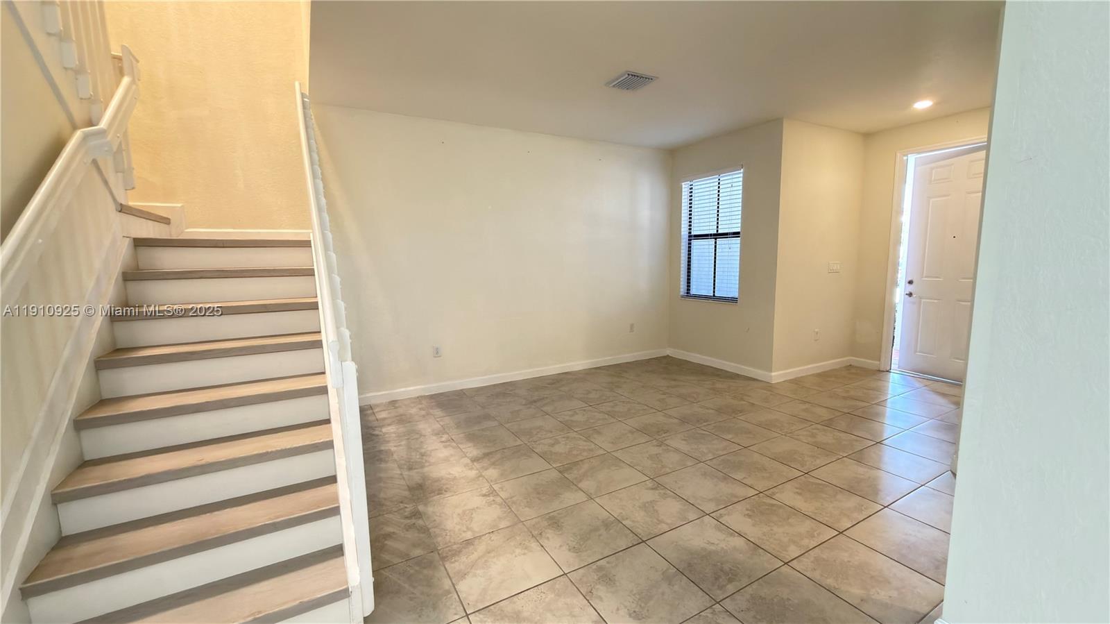 AQUABELLA SECTION ONE - Residential Lease