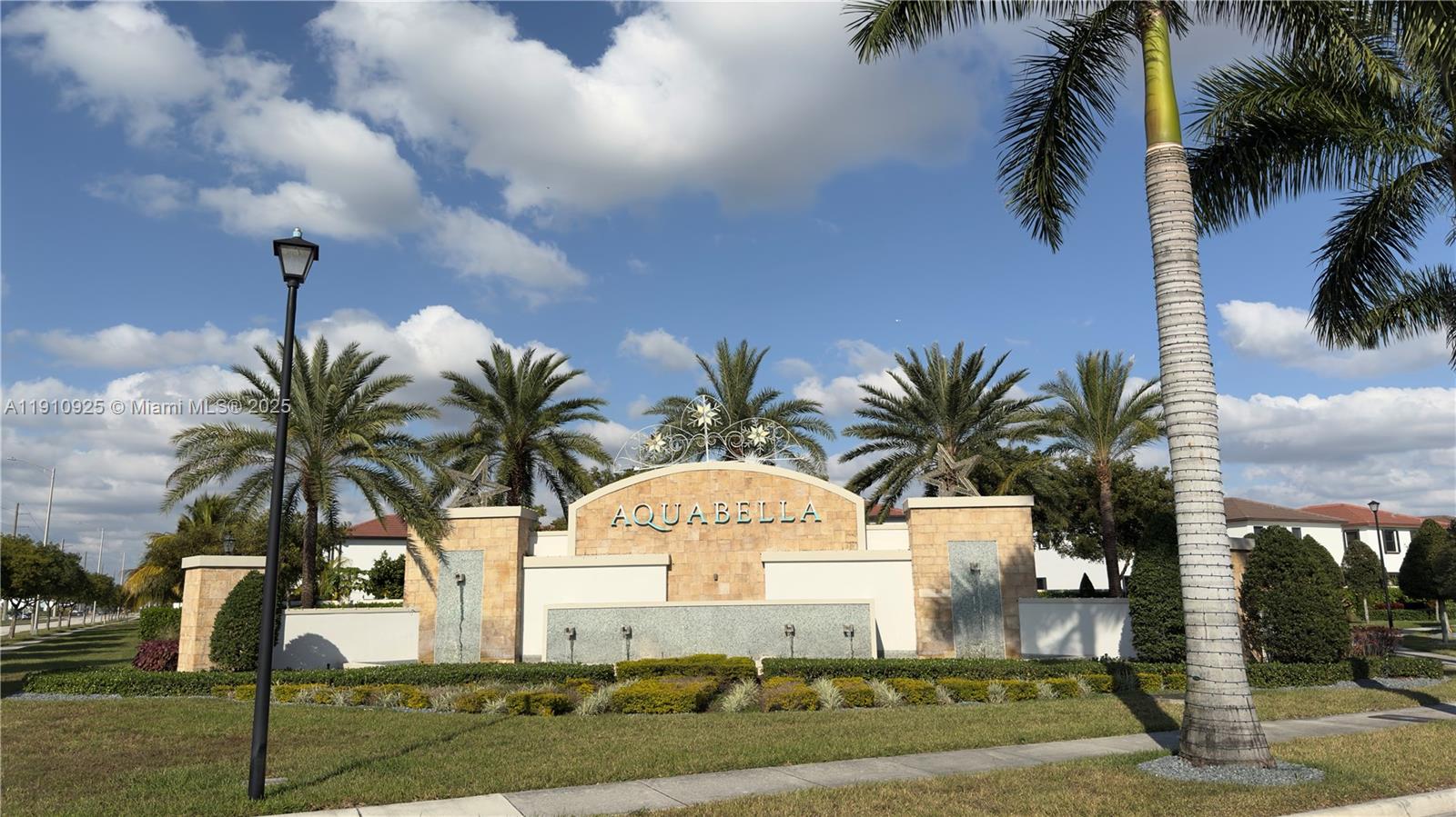 AQUABELLA SECTION ONE - Residential Lease