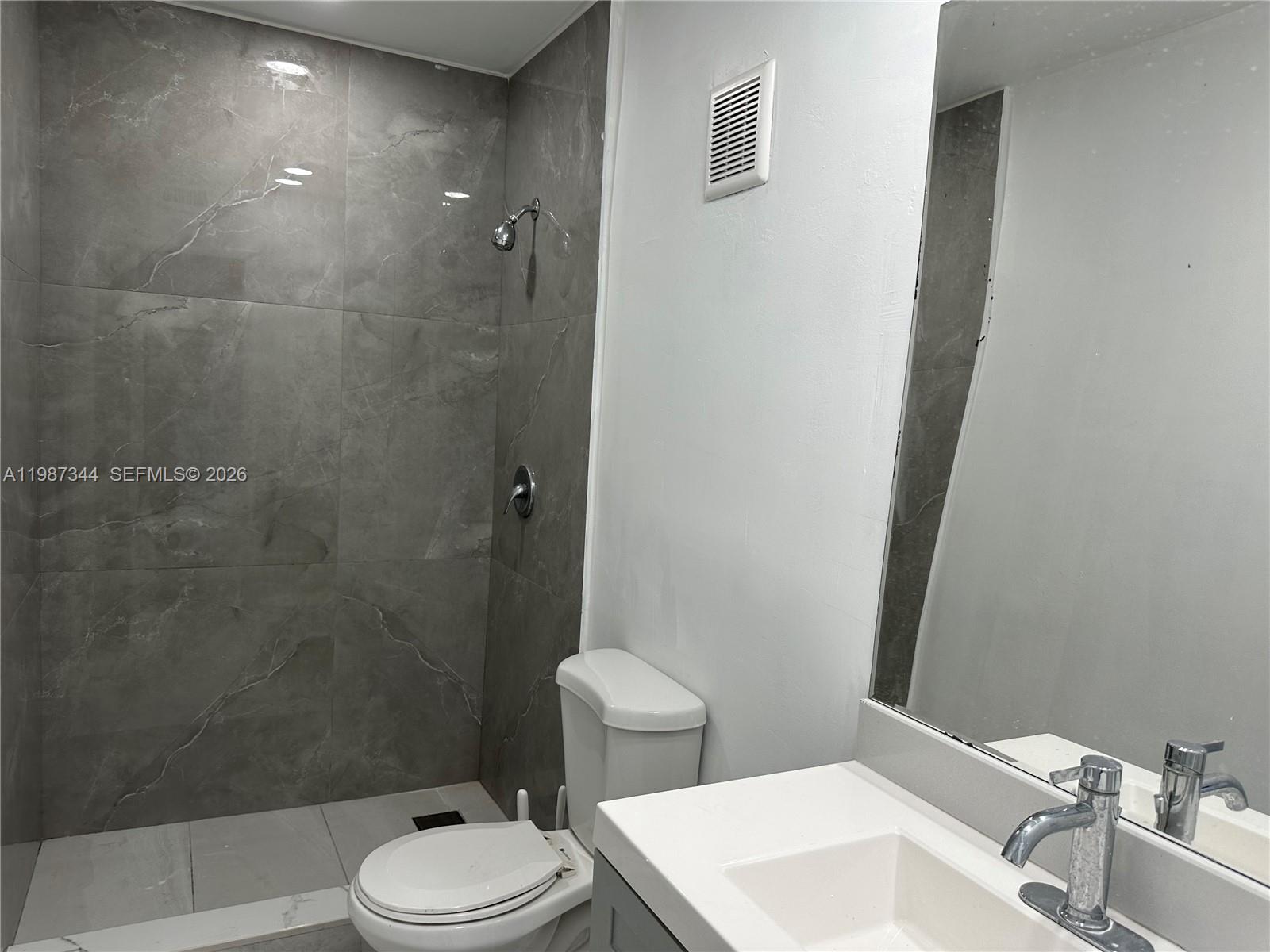 VILLAGE AT DADELAND CONDO - Residential Lease