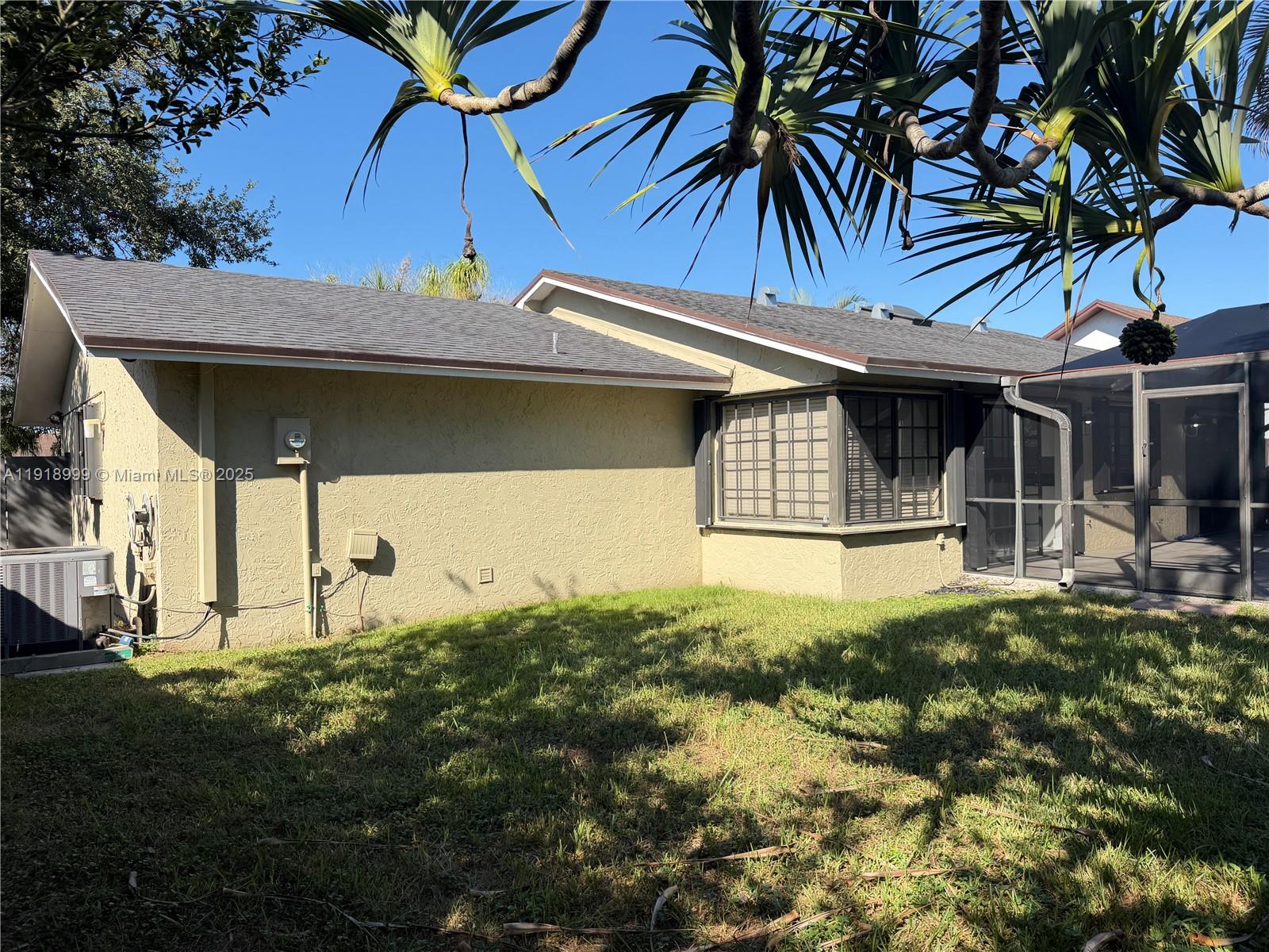 FIRST ADDN TO CALUSA CLUB - Residential